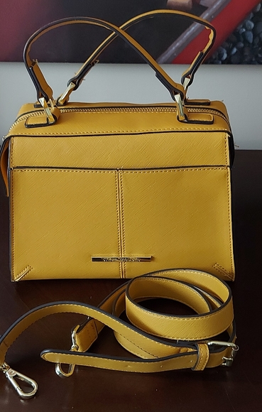 Steve Madden Handbags - Steve Madden Crossbody Purse